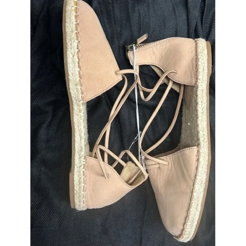 NWOT‎ Eileen Fisher Women 6 Strappy Espadrille Flats Sandals Toffee Cream Resort